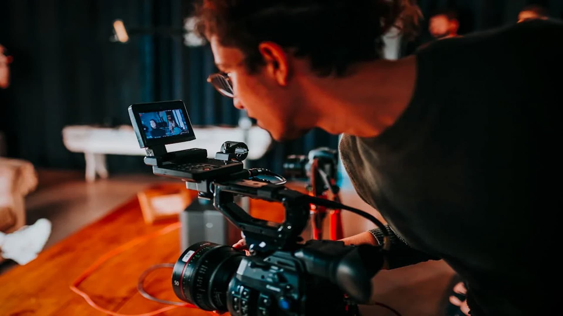 Creating Interactive Documentaries with VR: Pioneering the Future of Storytelling