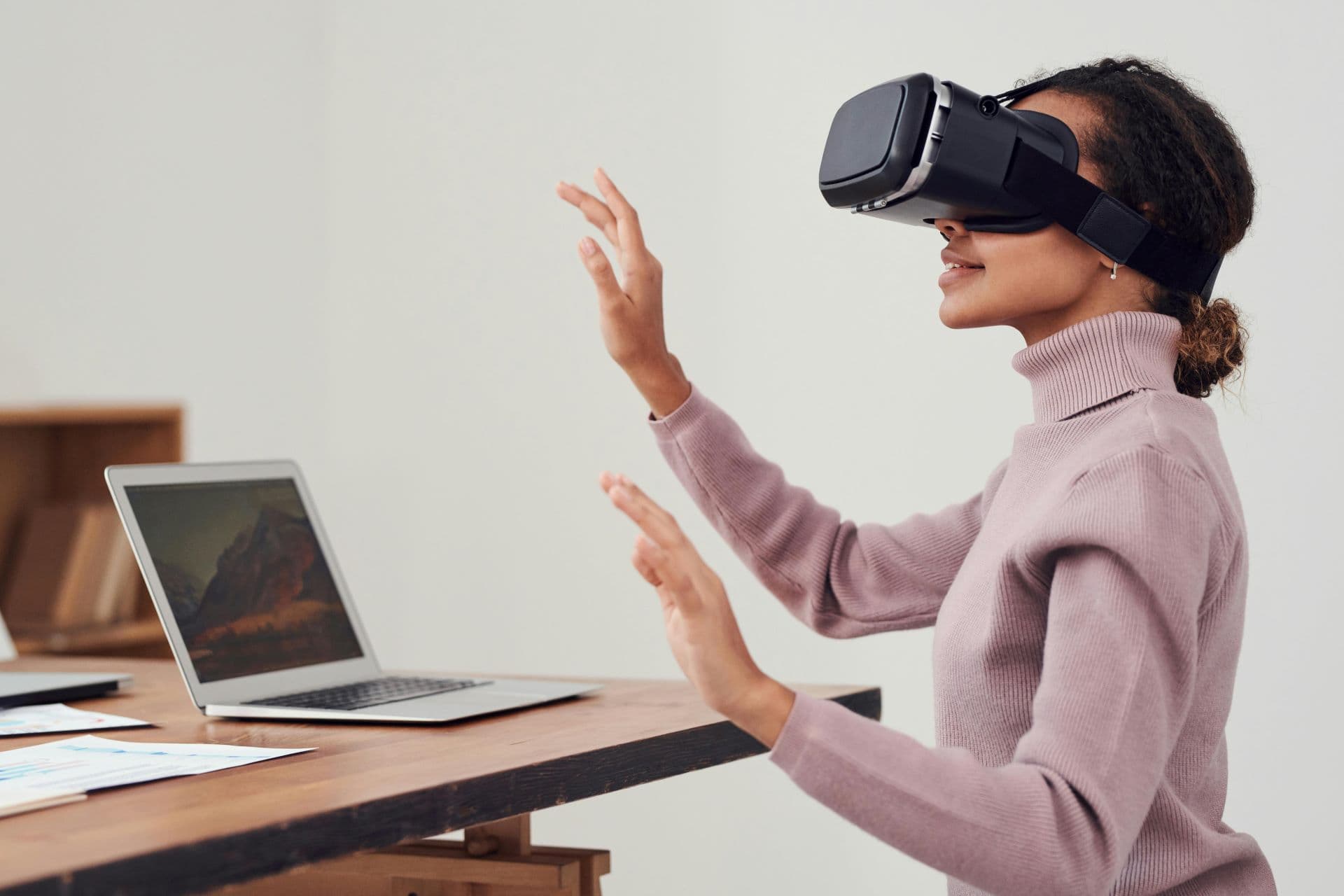 Social VR: Building Friendships in Digital Worlds gallery image 3